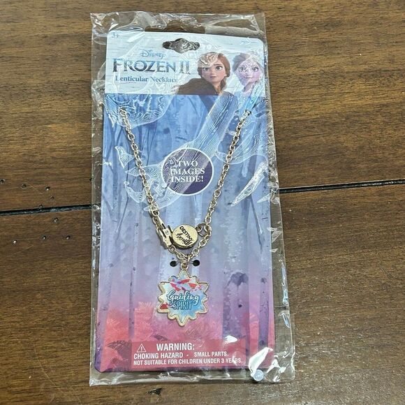 Disney Frozen Lenticular Necklace Double Image - Picture 1 of 4
